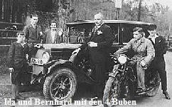 Hellmut Hermann mit Eltern und seinen 3 Brüdern Hellmut Hermann mit Eltern und seinen 3 Brüdern